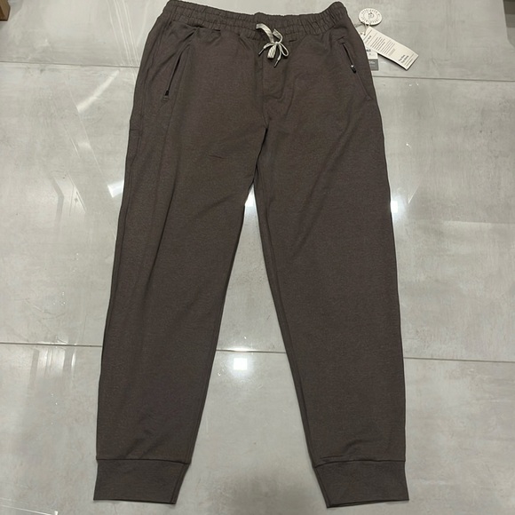 Brand New Vuori joggers